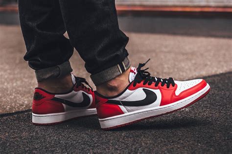 nike jordan 1 low og.